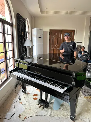 Kawai grand piano · service visit