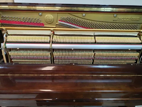 Upright piano · exposed action