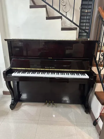Victor upright piano