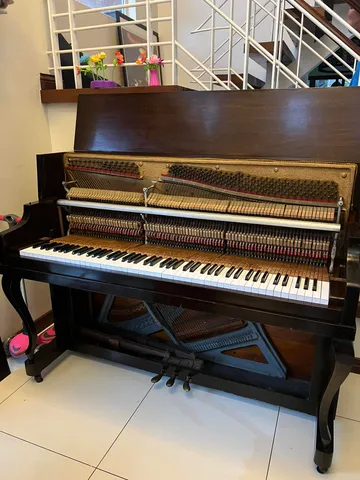 Upright piano · keyboard and action