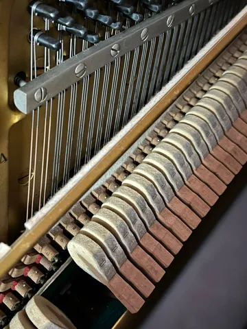 Hammer and string detail