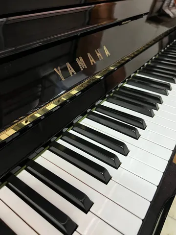 Yamaha keyboard detail