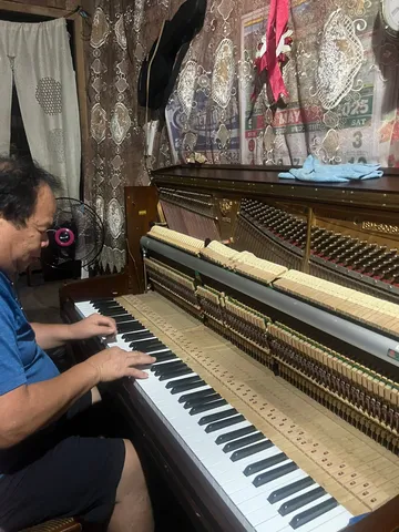 Upright piano · response check